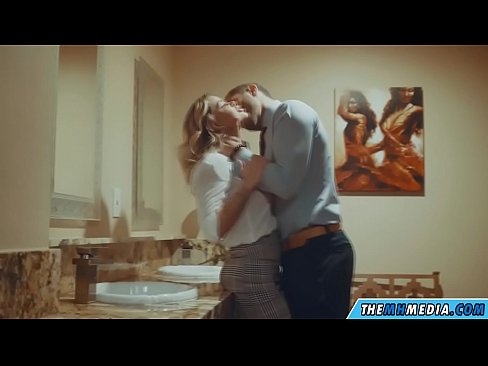 ❤️ Wanneer een rondborstige blondine je verleidt in een openbaar toilet ️ Harde porno at porn nl.xlxxporno.ru ❤